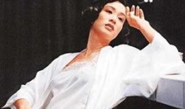 2001 晚娘在线观看,晚娘在线，情感纠葛的悲欢离合